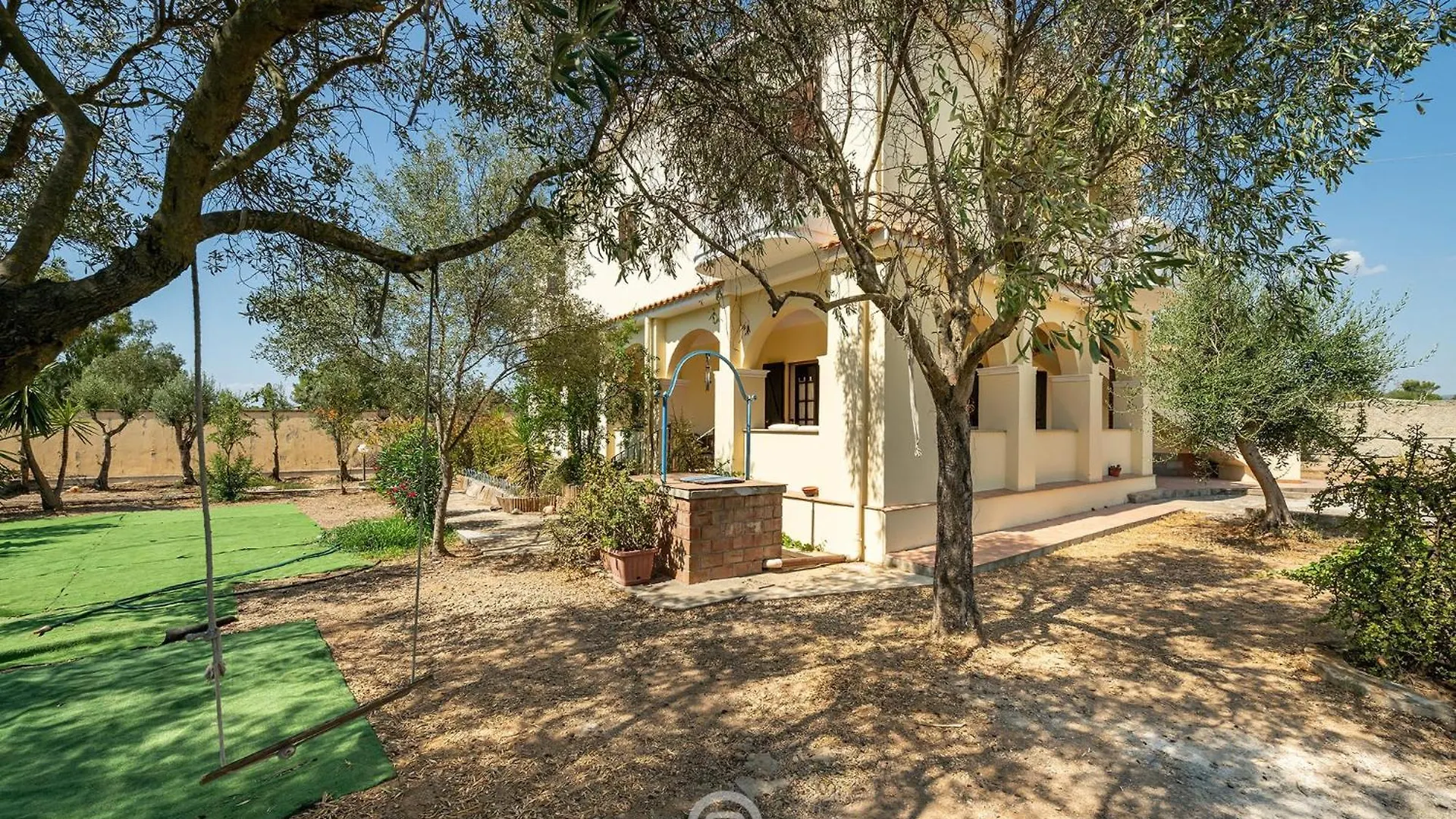 Casa Leila Vila Quartu SantʼElena Casa de Férias